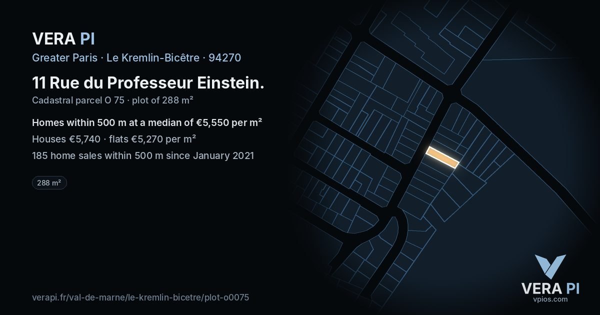 11 Rue du Professeur Einstein, Le Kremlin-Bicêtre at night – the plot lit, the parcels around coloured by the prices near them