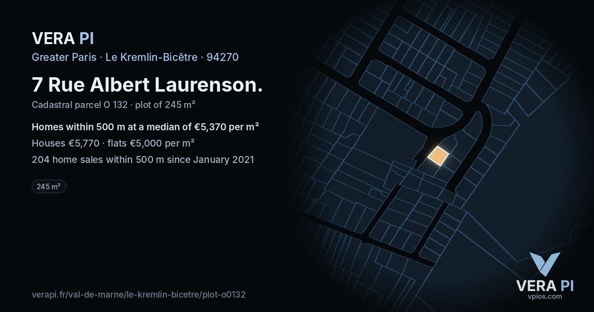 7 Rue Albert Laurenson, Le Kremlin-Bicêtre at night – the plot lit, the parcels around coloured by the prices near them
