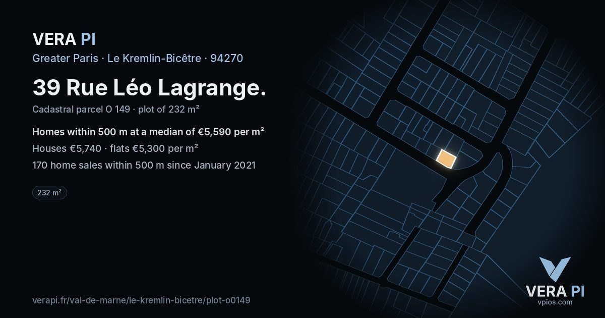 39 Rue Léo Lagrange, Le Kremlin-Bicêtre at night – the plot lit, the parcels around coloured by the prices near them