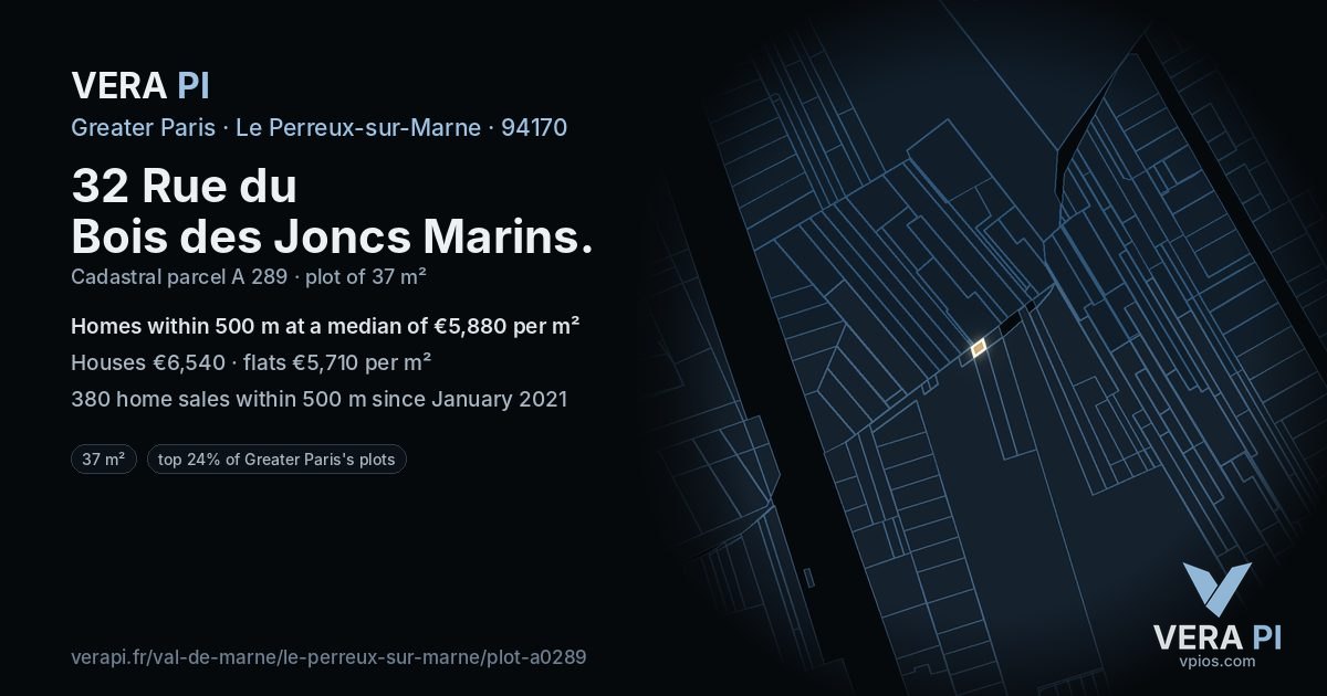 32 Rue du Bois des Joncs Marins, Le Perreux-sur-Marne at night – the plot lit, the parcels around coloured by the prices near them