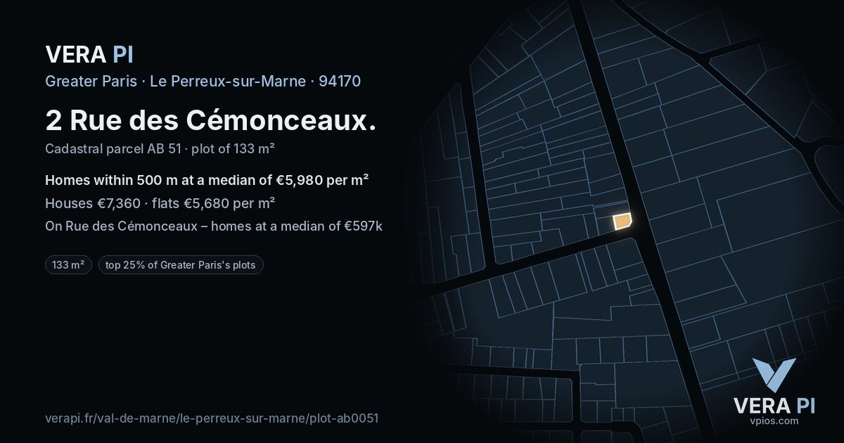 2 Rue des Cémonceaux, Le Perreux-sur-Marne at night – the plot lit, the parcels around coloured by the prices near them