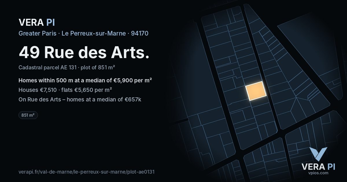 49 Rue des Arts, Le Perreux-sur-Marne at night – the plot lit, the parcels around coloured by the prices near them
