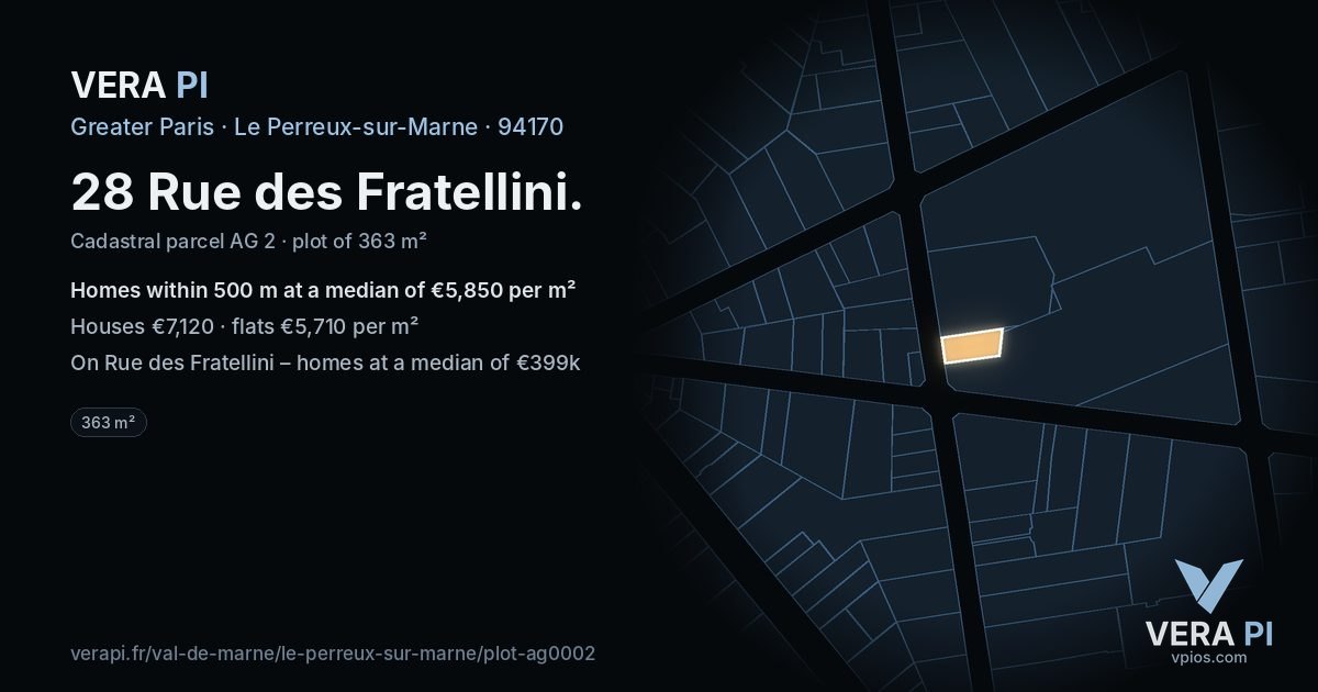28 Rue des Fratellini, Le Perreux-sur-Marne at night – the plot lit, the parcels around coloured by the prices near them