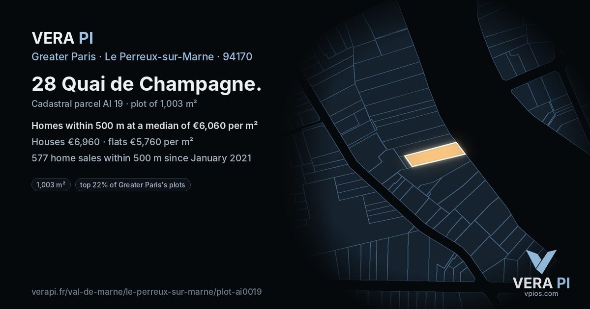28 Quai de Champagne, Le Perreux-sur-Marne at night – the plot lit, the parcels around coloured by the prices near them