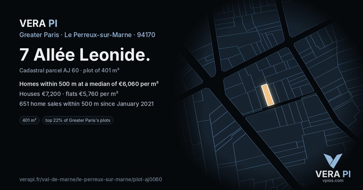 7 Allée Leonide, Le Perreux-sur-Marne at night – the plot lit, the parcels around coloured by the prices near them