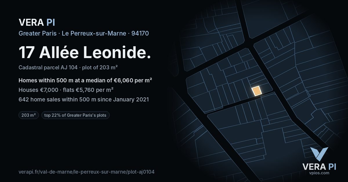 17 Allée Leonide, Le Perreux-sur-Marne at night – the plot lit, the parcels around coloured by the prices near them