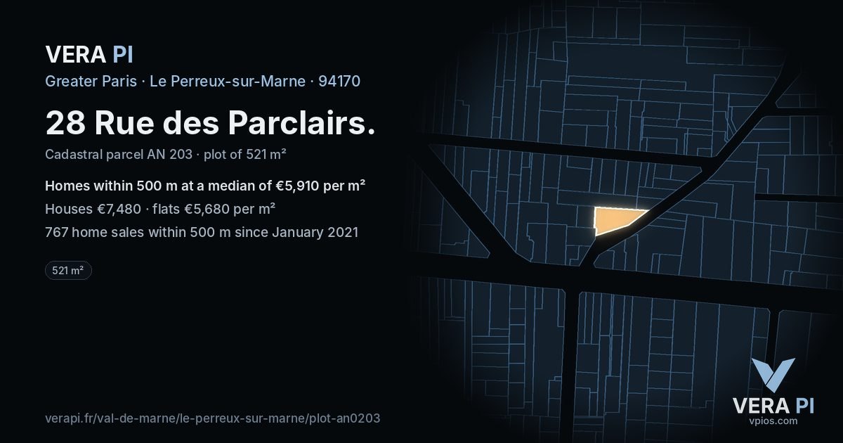 28 Rue des Parclairs, Le Perreux-sur-Marne at night – the plot lit, the parcels around coloured by the prices near them