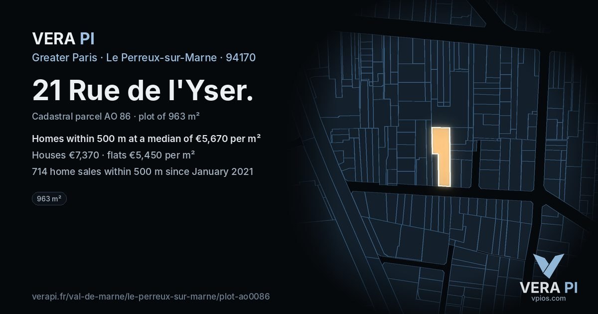 21 Rue de l'Yser, Le Perreux-sur-Marne at night – the plot lit, the parcels around coloured by the prices near them
