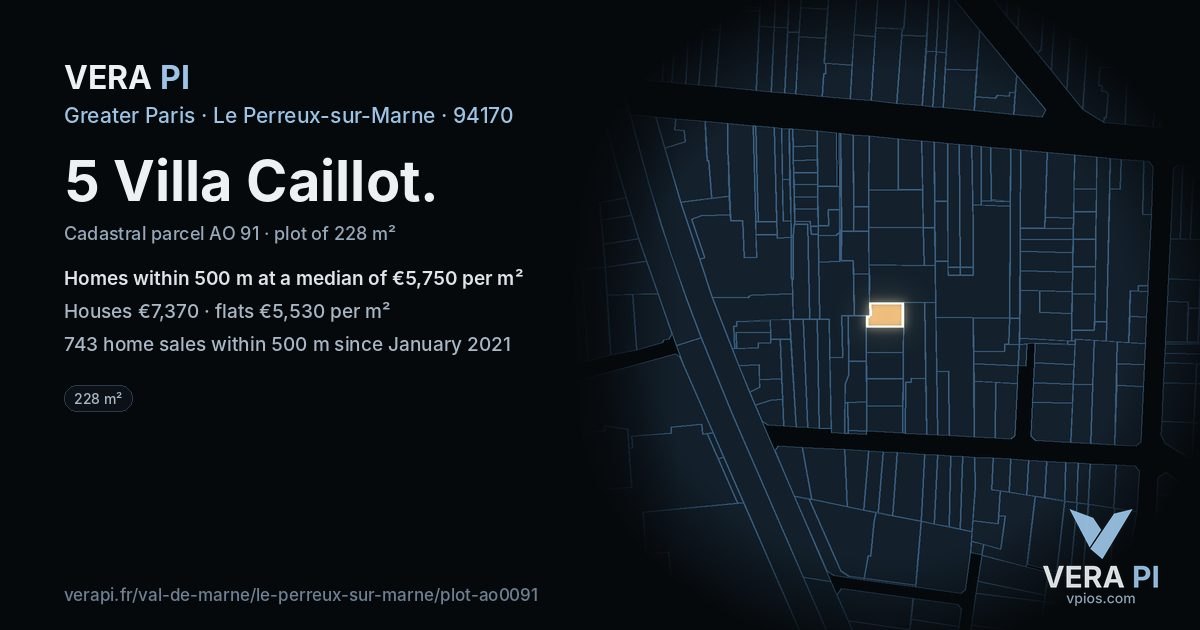 5 Villa Caillot, Le Perreux-sur-Marne at night – the plot lit, the parcels around coloured by the prices near them