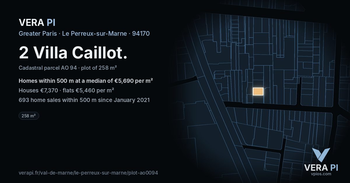 2 Villa Caillot, Le Perreux-sur-Marne at night – the plot lit, the parcels around coloured by the prices near them