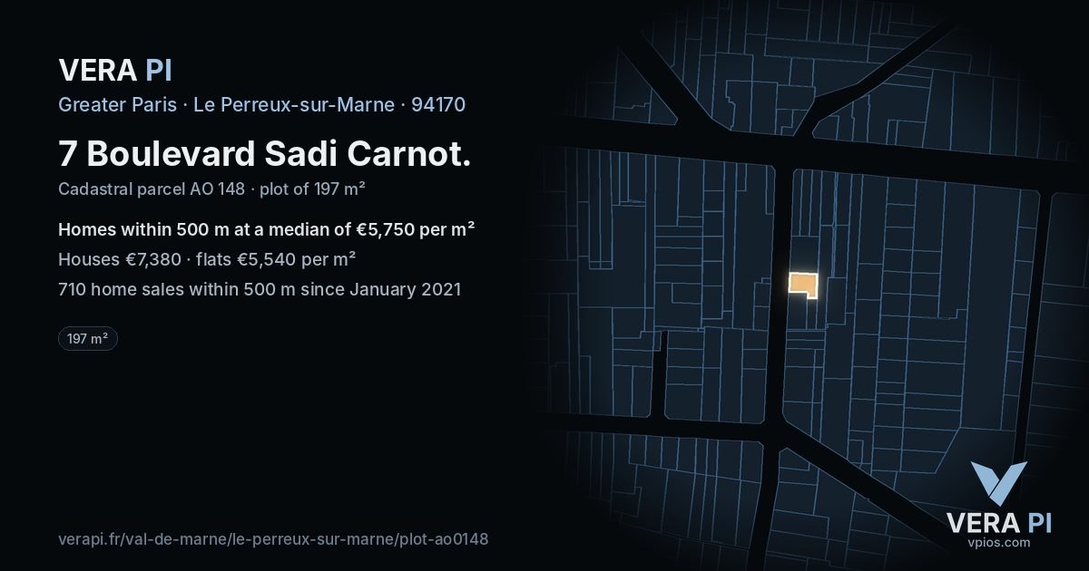 7 Boulevard Sadi Carnot, Le Perreux-sur-Marne at night – the plot lit, the parcels around coloured by the prices near them