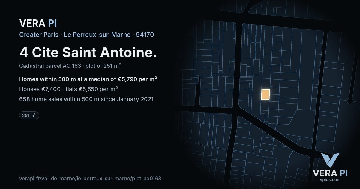 4 Cite Saint Antoine, Le Perreux-sur-Marne at night – the plot lit, the parcels around coloured by the prices near them