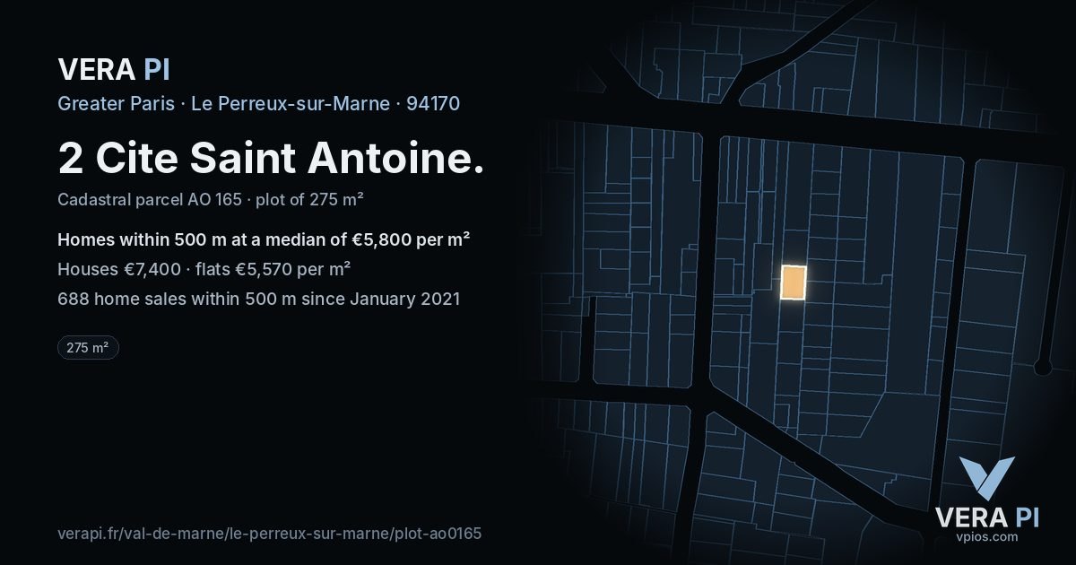 2 Cite Saint Antoine, Le Perreux-sur-Marne at night – the plot lit, the parcels around coloured by the prices near them