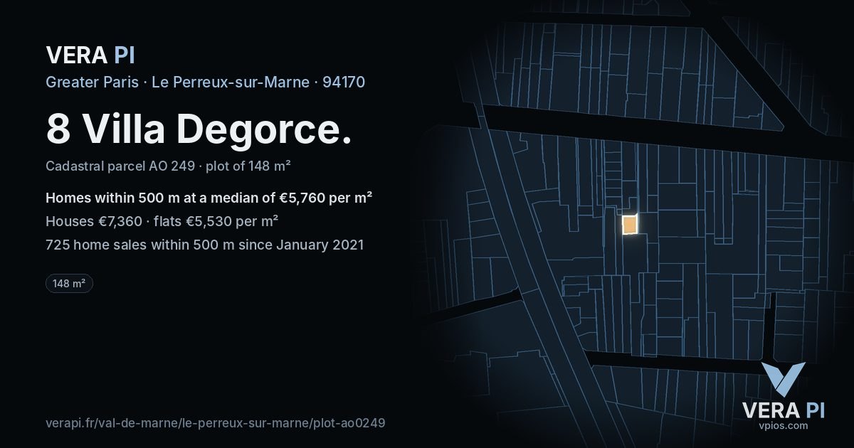 8 Villa Degorce, Le Perreux-sur-Marne at night – the plot lit, the parcels around coloured by the prices near them
