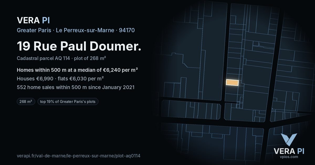 19 Rue Paul Doumer, Le Perreux-sur-Marne at night – the plot lit, the parcels around coloured by the prices near them