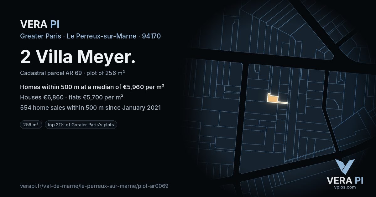 2 Villa Meyer, Le Perreux-sur-Marne at night – the plot lit, the parcels around coloured by the prices near them