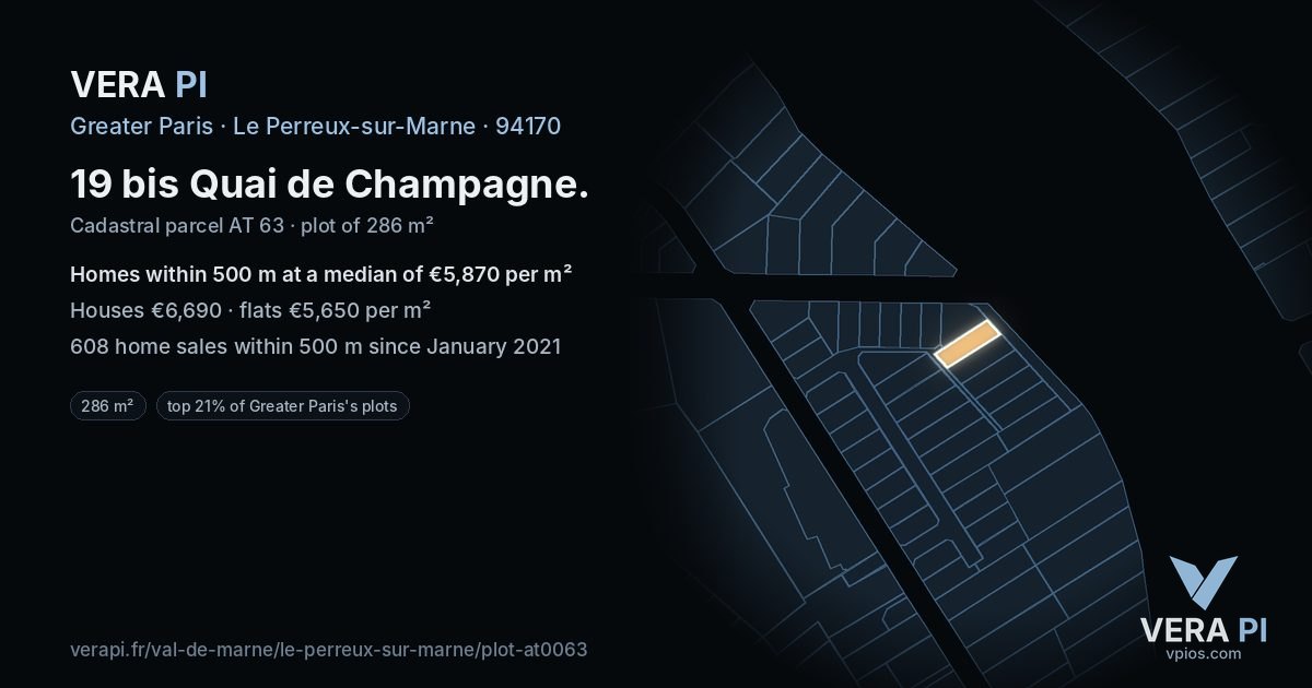 19 bis Quai de Champagne, Le Perreux-sur-Marne at night – the plot lit, the parcels around coloured by the prices near them