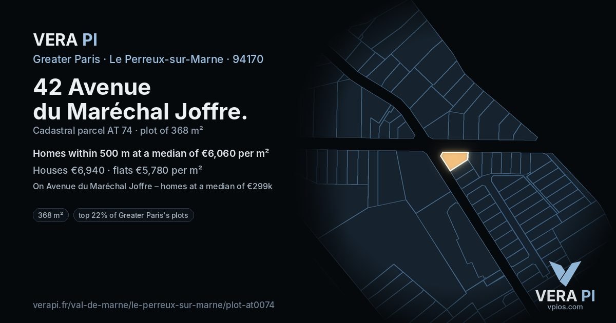 42 Avenue du Maréchal Joffre, Le Perreux-sur-Marne at night – the plot lit, the parcels around coloured by the prices near them