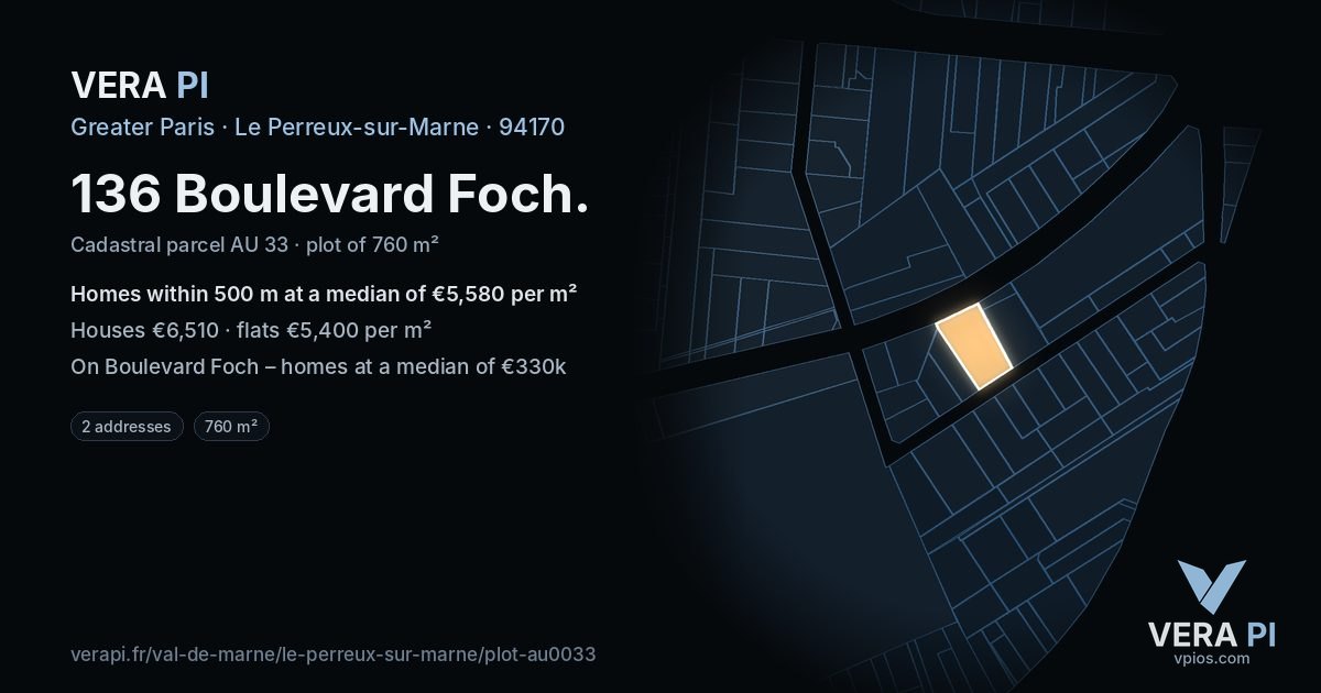 136 Boulevard Foch, Le Perreux-sur-Marne at night – the plot lit, the parcels around coloured by the prices near them
