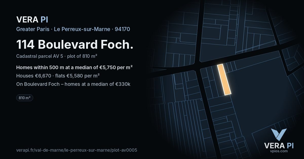114 Boulevard Foch, Le Perreux-sur-Marne at night – the plot lit, the parcels around coloured by the prices near them