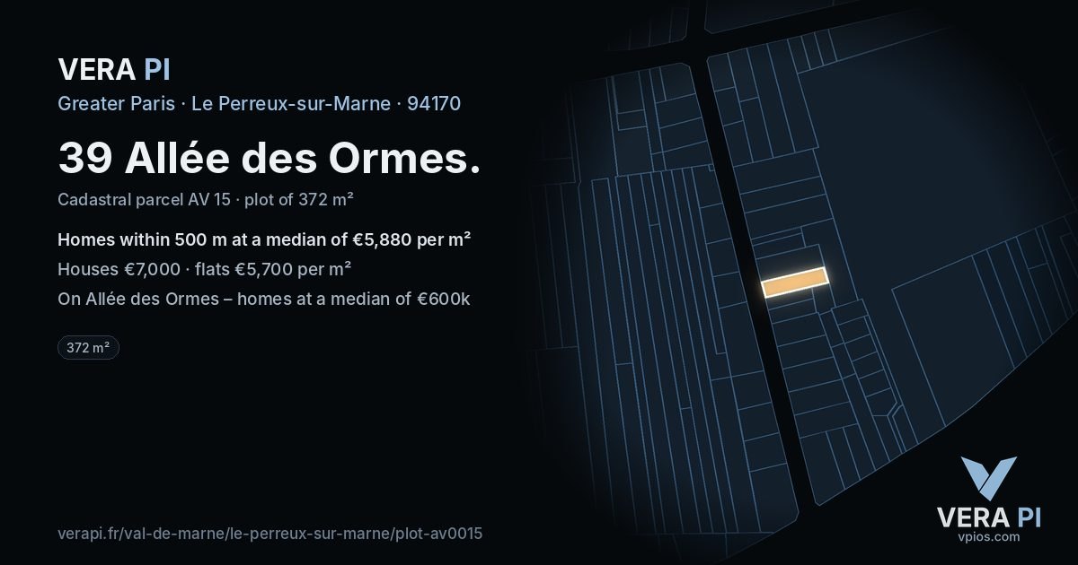 39 Allée des Ormes, Le Perreux-sur-Marne at night – the plot lit, the parcels around coloured by the prices near them