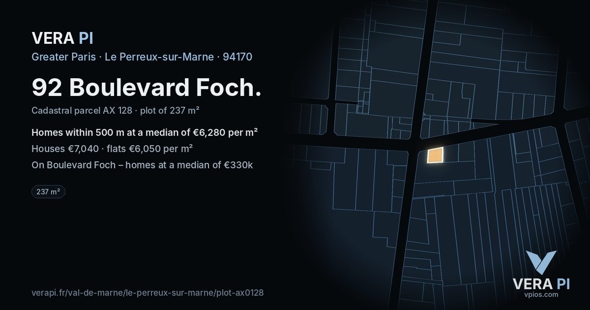 92 Boulevard Foch, Le Perreux-sur-Marne at night – the plot lit, the parcels around coloured by the prices near them