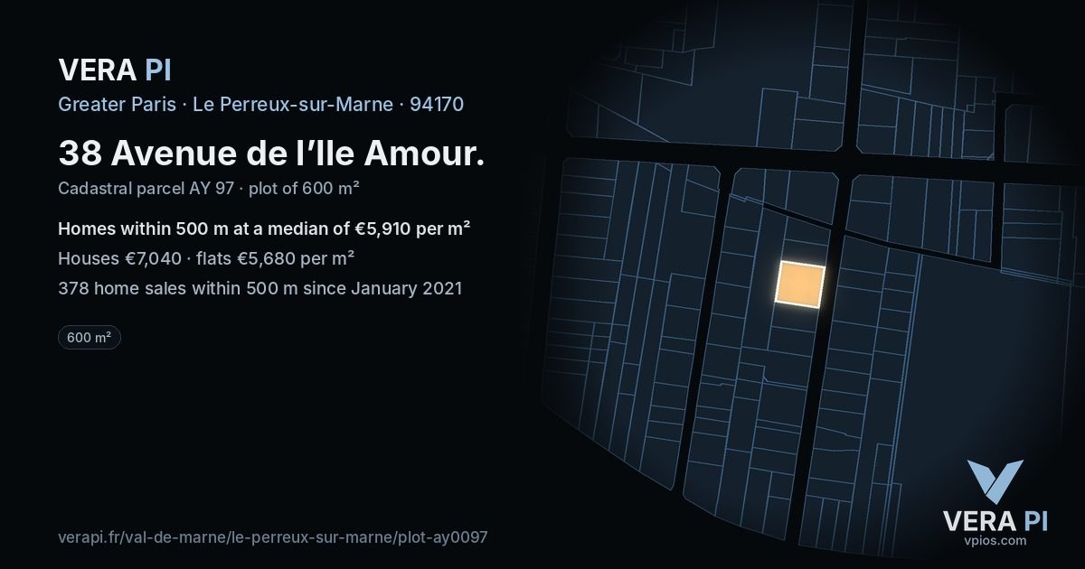 38 Avenue de l’Ile Amour, Le Perreux-sur-Marne at night – the plot lit, the parcels around coloured by the prices near them