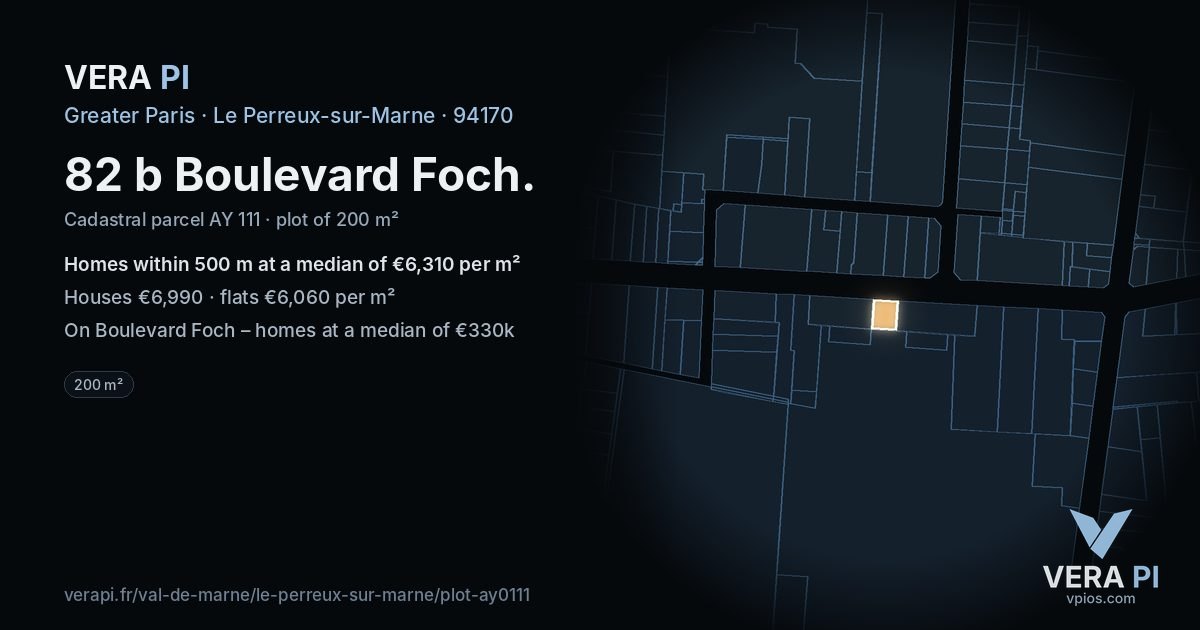 82 b Boulevard Foch, Le Perreux-sur-Marne at night – the plot lit, the parcels around coloured by the prices near them