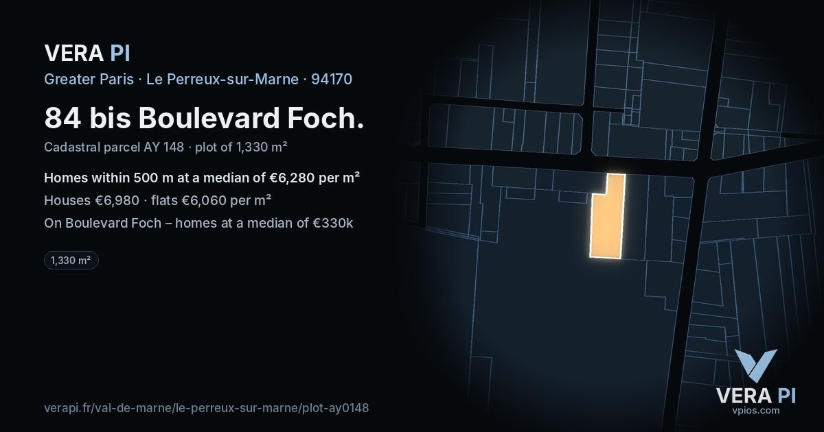 84 bis Boulevard Foch, Le Perreux-sur-Marne at night – the plot lit, the parcels around coloured by the prices near them
