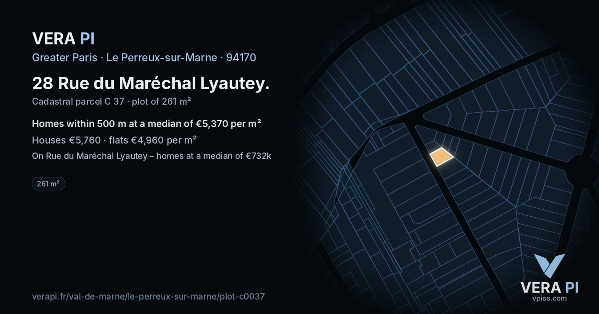 28 Rue du Maréchal Lyautey, Le Perreux-sur-Marne at night – the plot lit, the parcels around coloured by the prices near them
