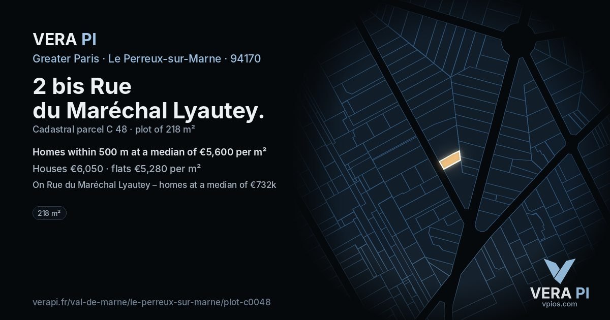 2 bis Rue du Maréchal Lyautey, Le Perreux-sur-Marne at night – the plot lit, the parcels around coloured by the prices near them