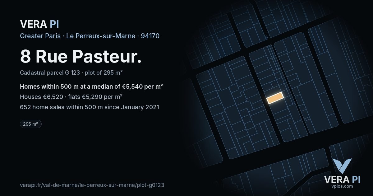 8 Rue Pasteur, Le Perreux-sur-Marne at night – the plot lit, the parcels around coloured by the prices near them