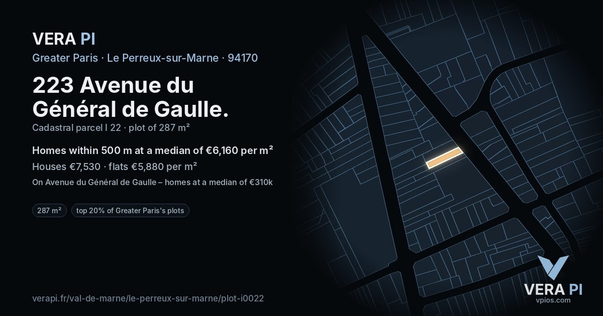 223 Avenue du Général de Gaulle, Le Perreux-sur-Marne at night – the plot lit, the parcels around coloured by the prices near them