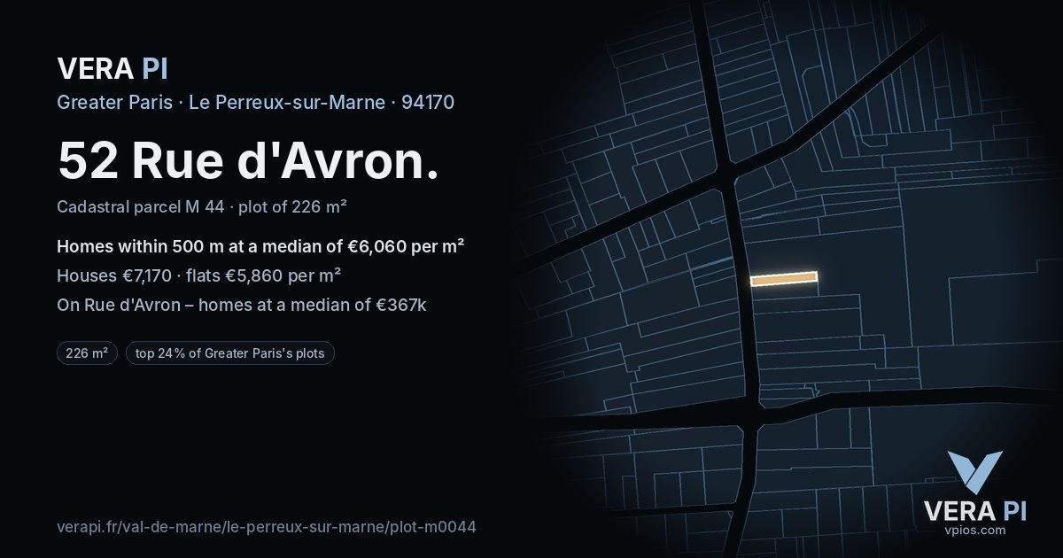 52 Rue d'Avron, Le Perreux-sur-Marne at night – the plot lit, the parcels around coloured by the prices near them