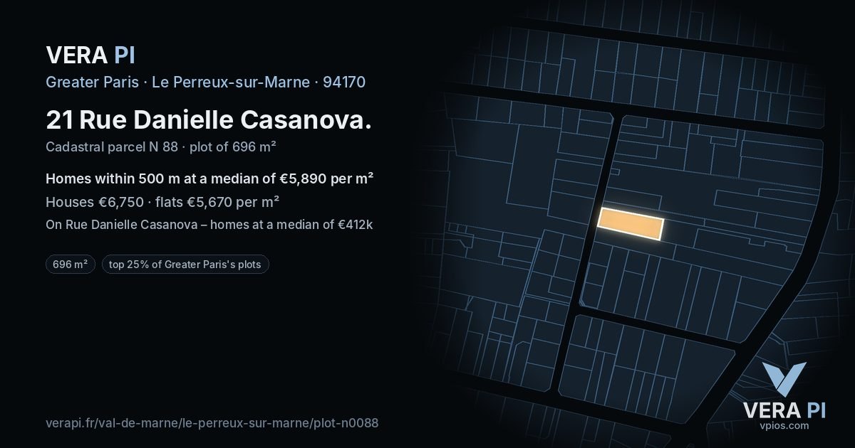 21 Rue Danielle Casanova, Le Perreux-sur-Marne at night – the plot lit, the parcels around coloured by the prices near them