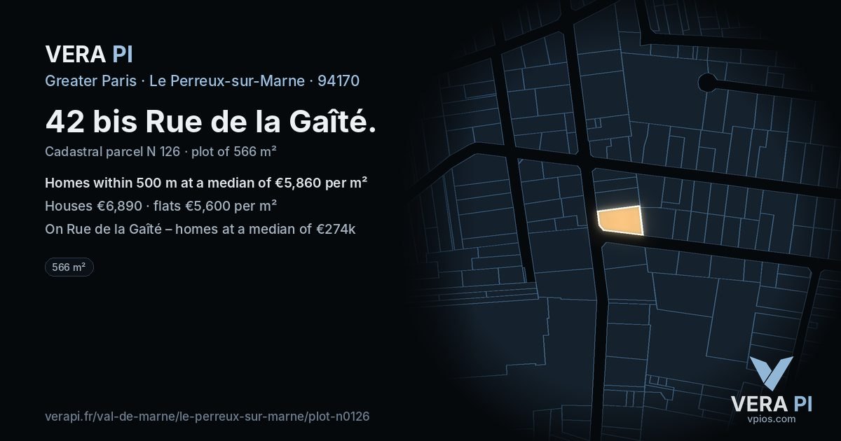 42 bis Rue de la Gaîté, Le Perreux-sur-Marne at night – the plot lit, the parcels around coloured by the prices near them