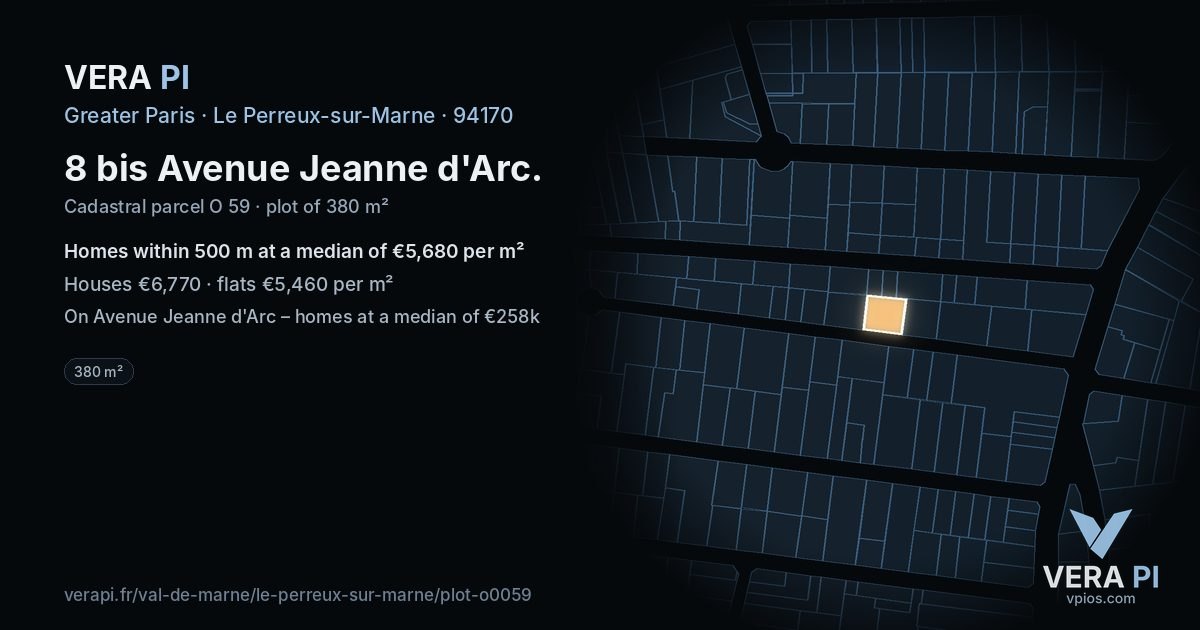 8 bis Avenue Jeanne d'Arc, Le Perreux-sur-Marne at night – the plot lit, the parcels around coloured by the prices near them