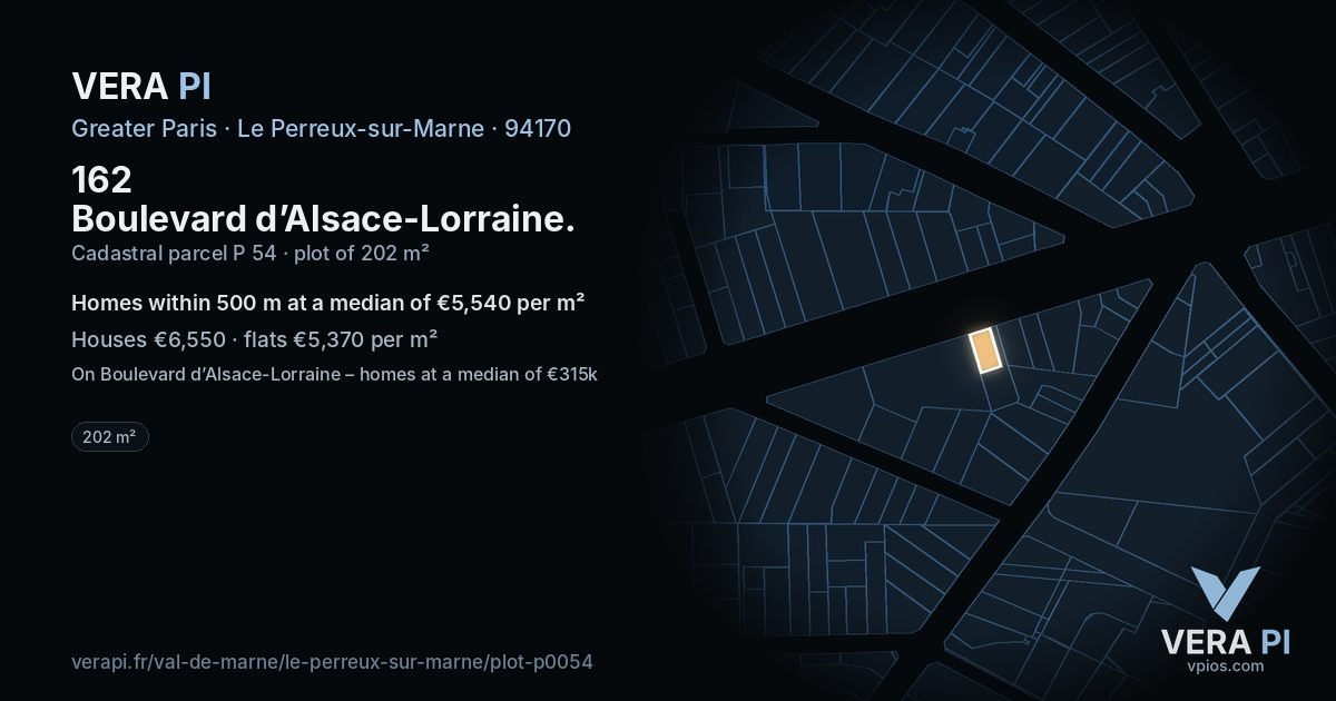 162 Boulevard d’Alsace-Lorraine, Le Perreux-sur-Marne at night – the plot lit, the parcels around coloured by the prices near them
