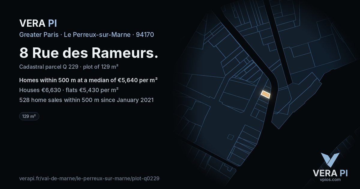 8 Rue des Rameurs, Le Perreux-sur-Marne at night – the plot lit, the parcels around coloured by the prices near them