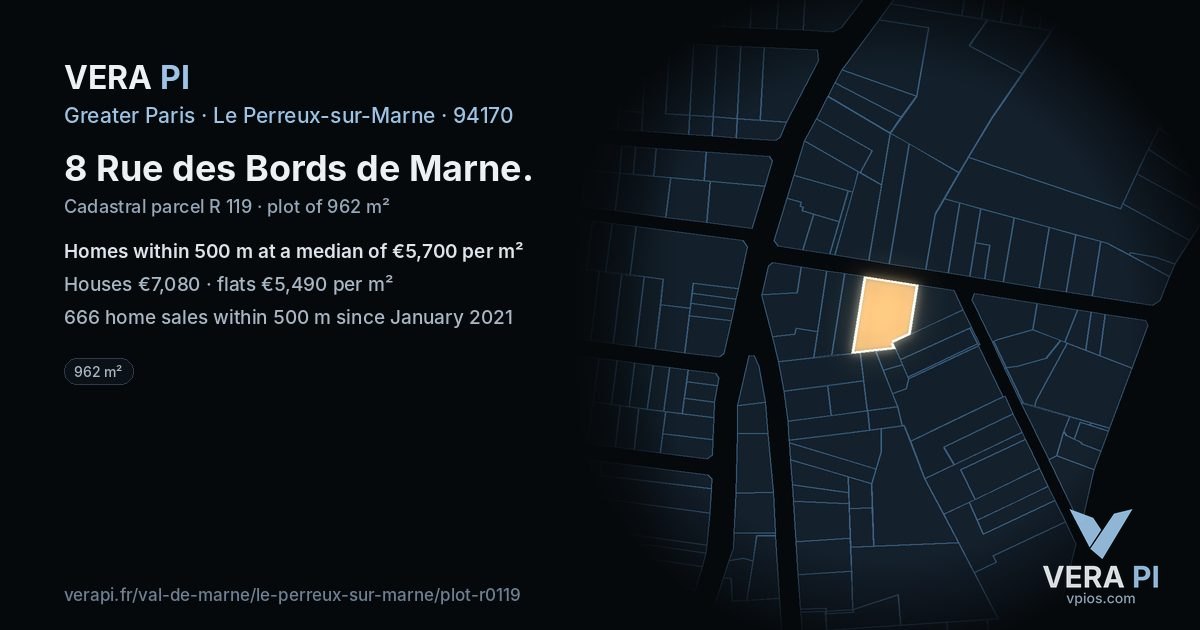 8 Rue des Bords de Marne, Le Perreux-sur-Marne at night – the plot lit, the parcels around coloured by the prices near them