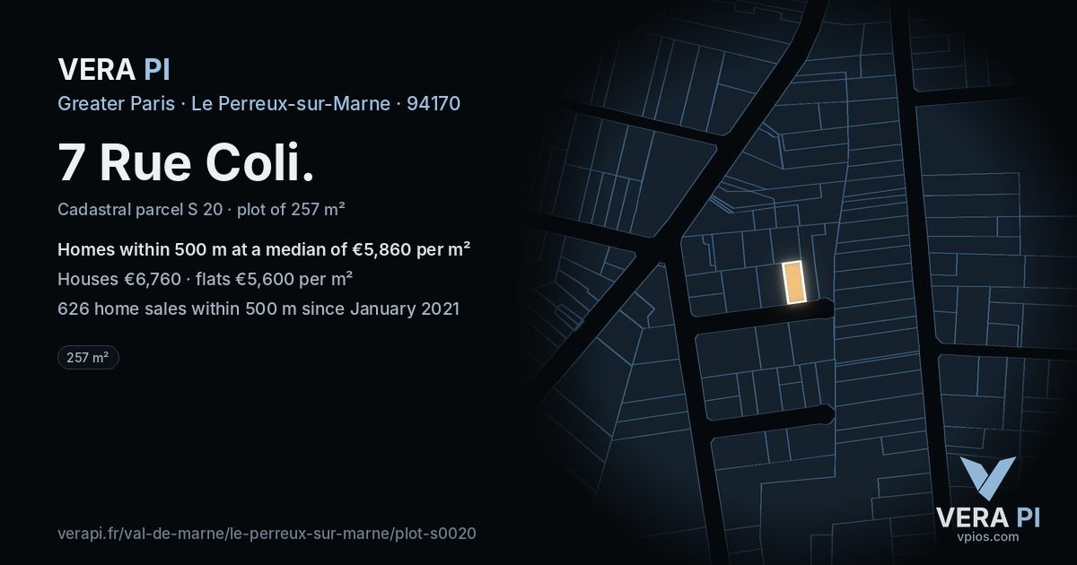 7 Rue Coli, Le Perreux-sur-Marne at night – the plot lit, the parcels around coloured by the prices near them
