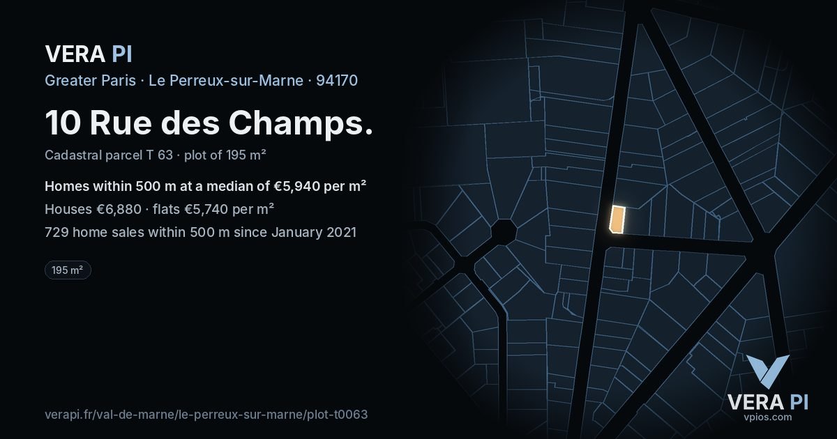 10 Rue des Champs, Le Perreux-sur-Marne at night – the plot lit, the parcels around coloured by the prices near them