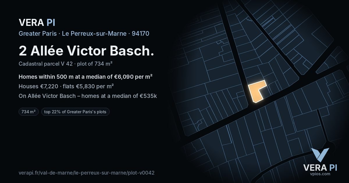 2 Allée Victor Basch, Le Perreux-sur-Marne at night – the plot lit, the parcels around coloured by the prices near them