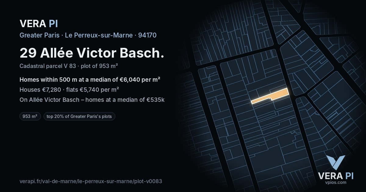 29 Allée Victor Basch, Le Perreux-sur-Marne at night – the plot lit, the parcels around coloured by the prices near them