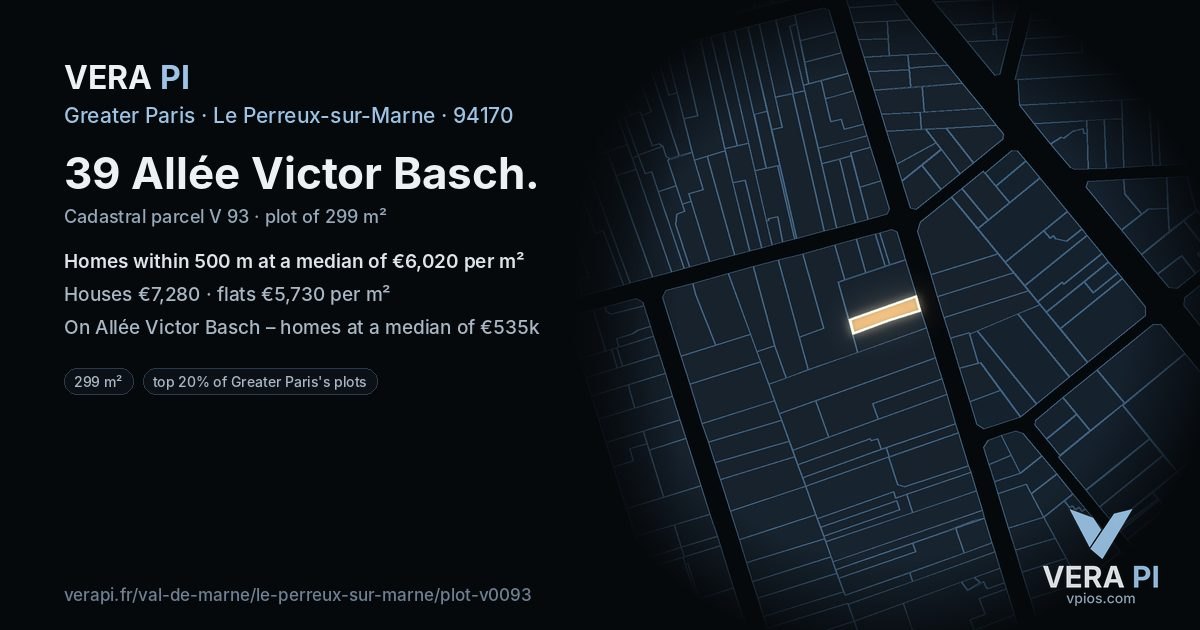 39 Allée Victor Basch, Le Perreux-sur-Marne at night – the plot lit, the parcels around coloured by the prices near them
