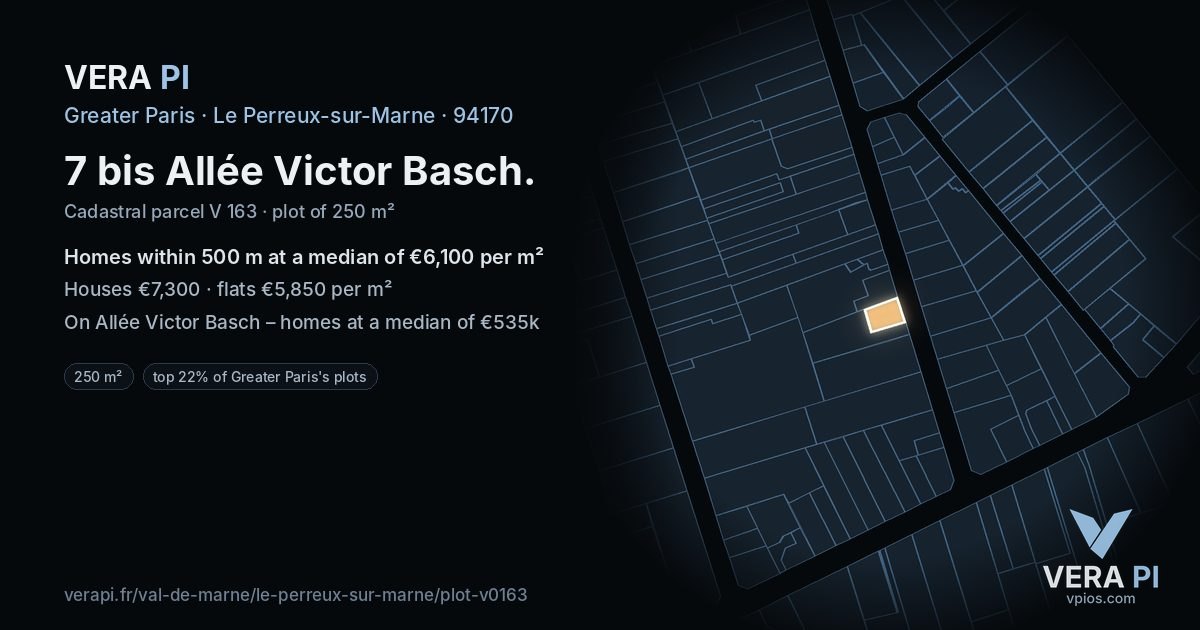 7 bis Allée Victor Basch, Le Perreux-sur-Marne at night – the plot lit, the parcels around coloured by the prices near them