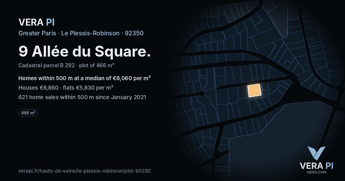 9 Allée du Square, Le Plessis-Robinson at night – the plot lit, the parcels around coloured by the prices near them