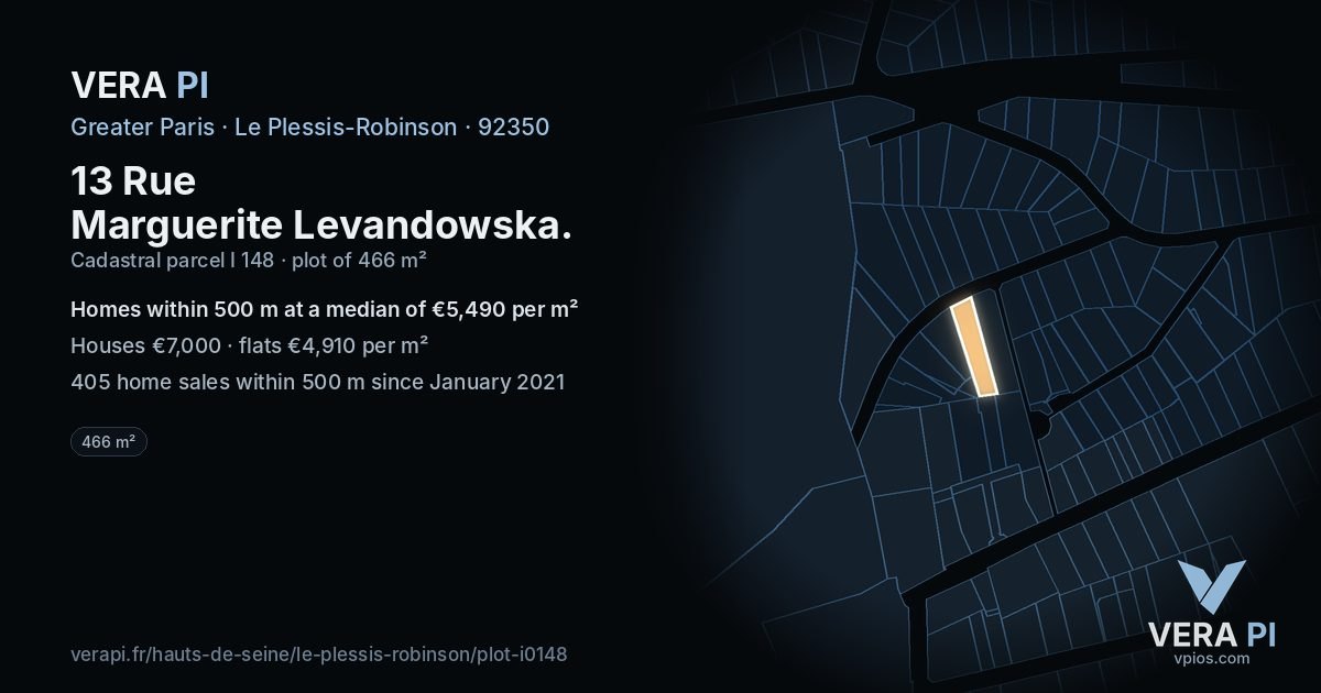 13 Rue Marguerite Levandowska, Le Plessis-Robinson at night – the plot lit, the parcels around coloured by the prices near them