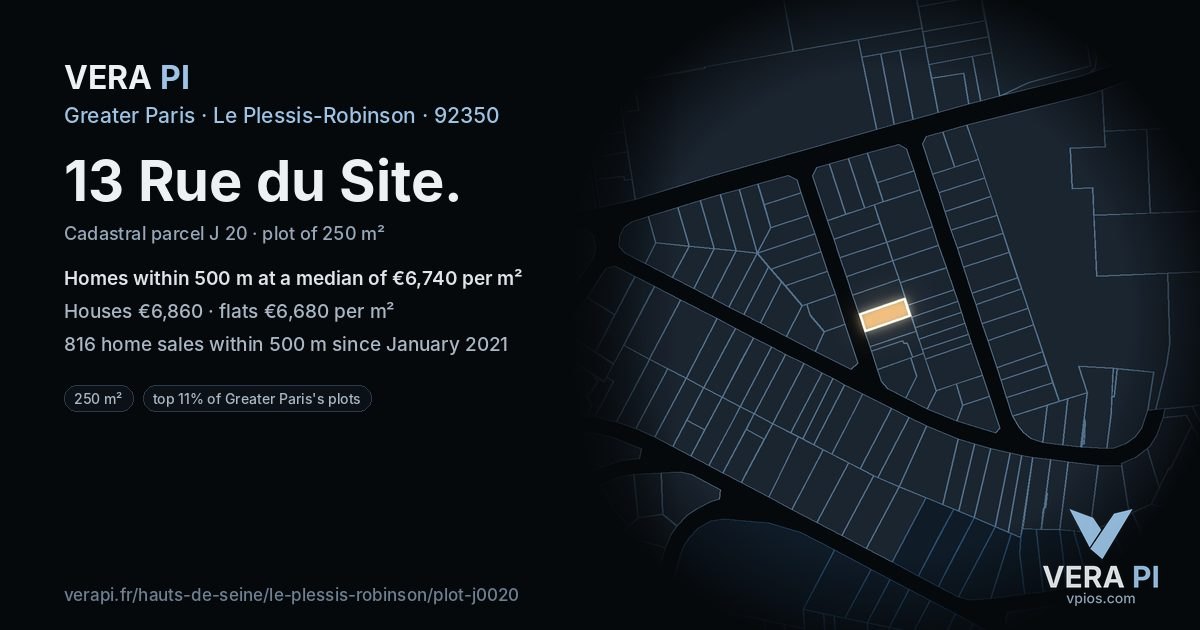 13 Rue du Site, Le Plessis-Robinson at night – the plot lit, the parcels around coloured by the prices near them