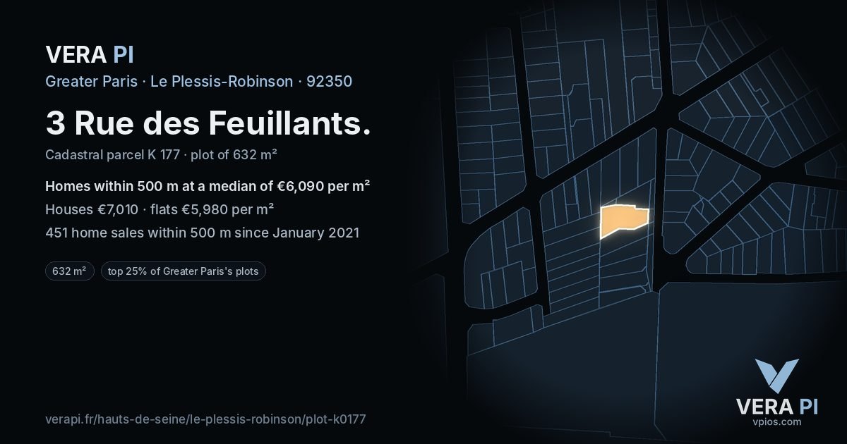 3 Rue des Feuillants, Le Plessis-Robinson at night – the plot lit, the parcels around coloured by the prices near them